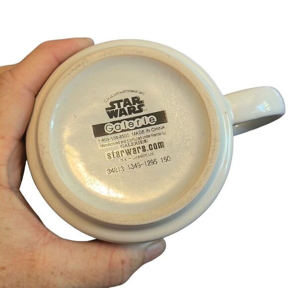 Star Wars Baby Yoda Mug - Picture 4 of 4